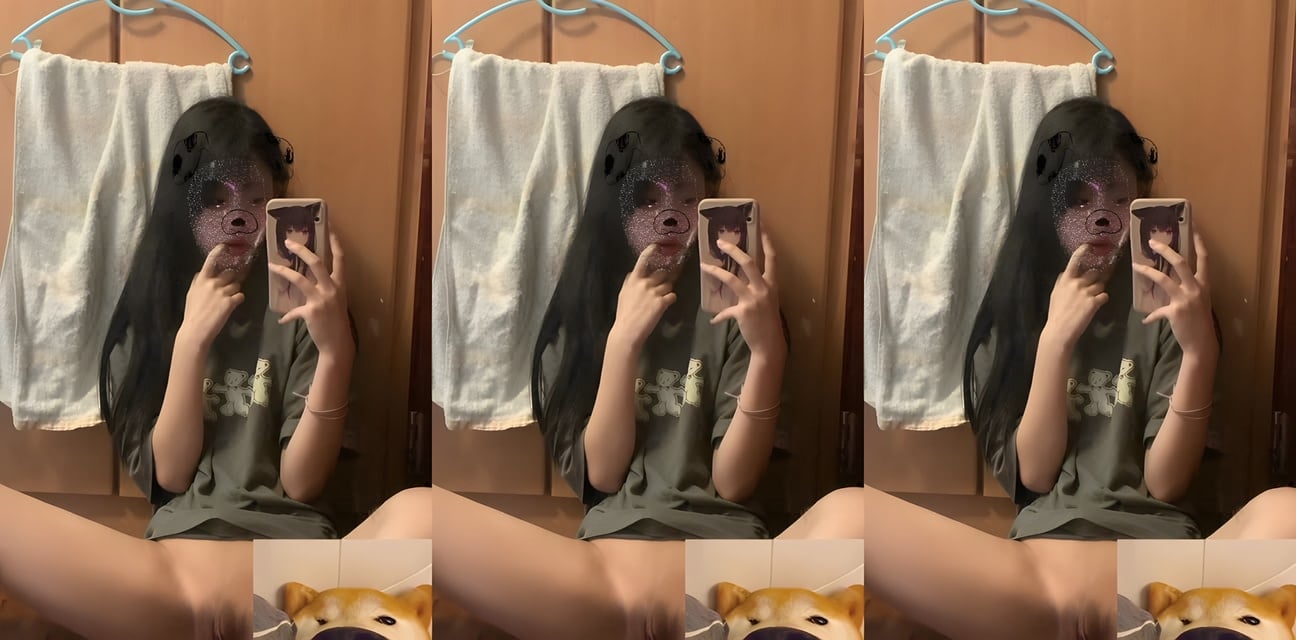 清纯少女自拍爆火！白虎嫩逼揉奶摸穴高潮喷水自慰全记录