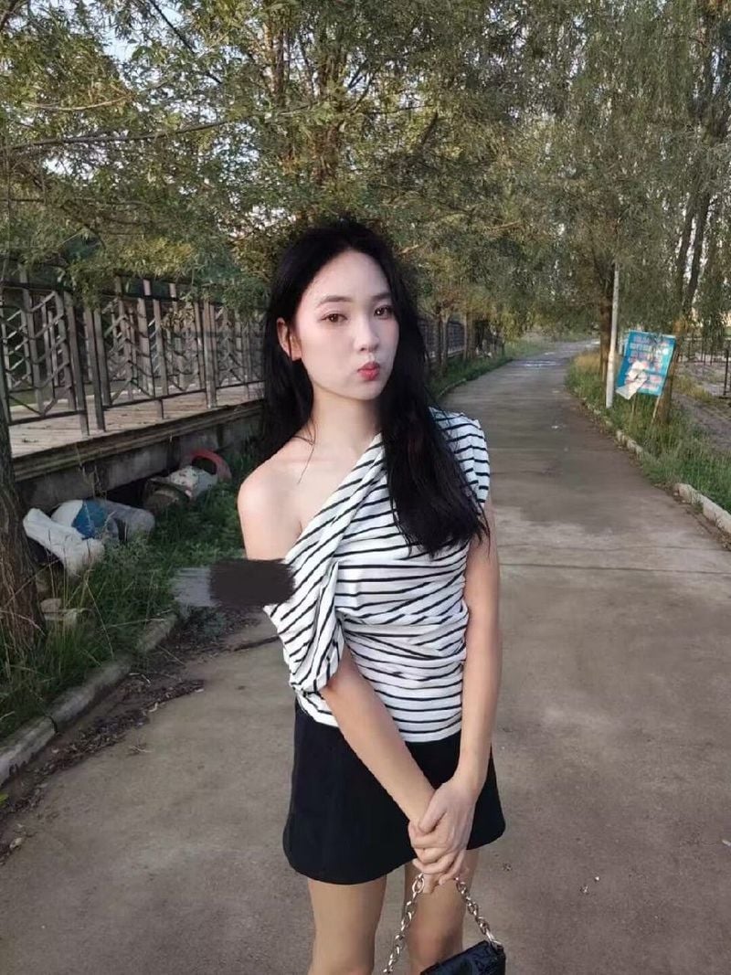 贾梦泽情侣私录视频学生装美乳尺度大曝光