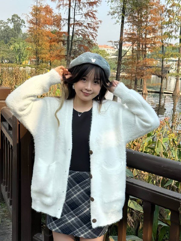 高校女生素颜瑜伽视频意外外流！身材引发网络热议