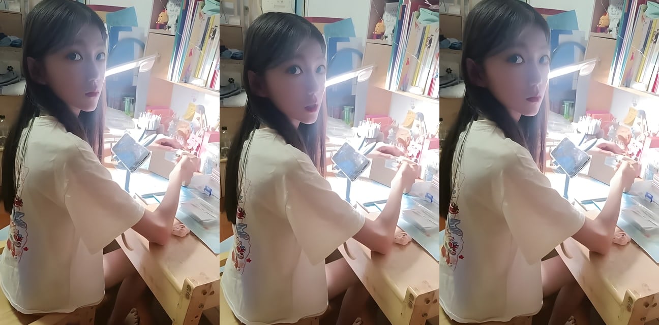 抖音辣妹玩手机大胆挑逗：影响你玩手机了？要不要姐给你来一炮解解馋！