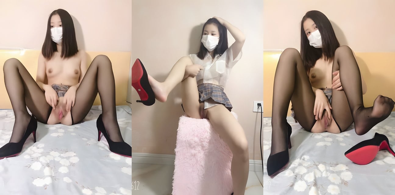抖音口罩甜美小妹私拍大爆！黑丝高跟撩人自摸嫩穴 隔离期欲火焚身狂泄欲