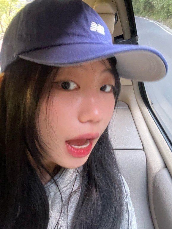 反差美女酒店厕所共浴 吞精照曝光全网热议