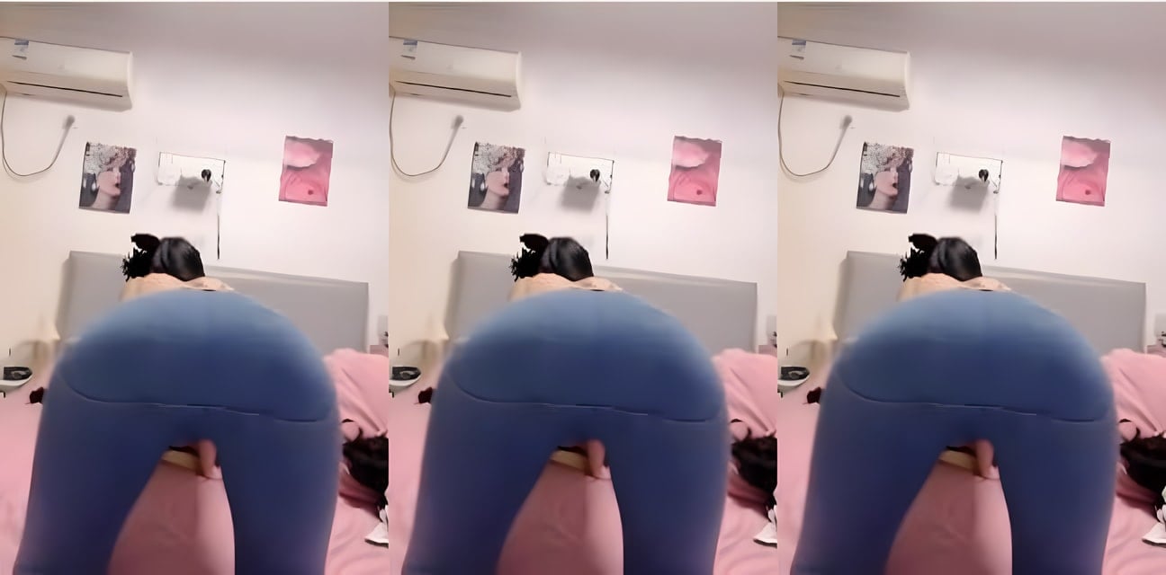 快手可可蜜桃臀牛仔裤裸舞定制！极品学生妹翘臀扭动狂野诱惑